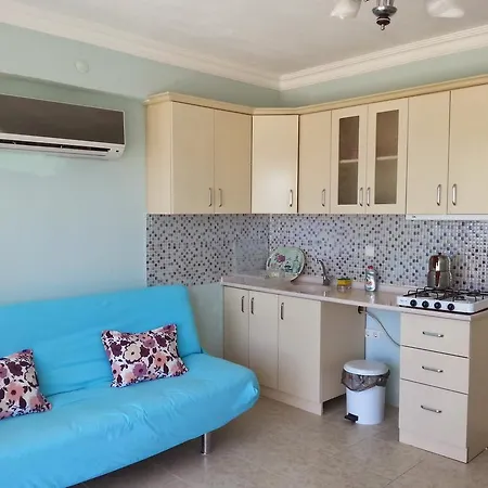 Cemre Aparts Apartment