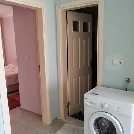 Cemre Aparts Apartment *